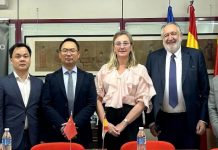 西班牙华侨华人协会与知华讲堂签署合作框架协议